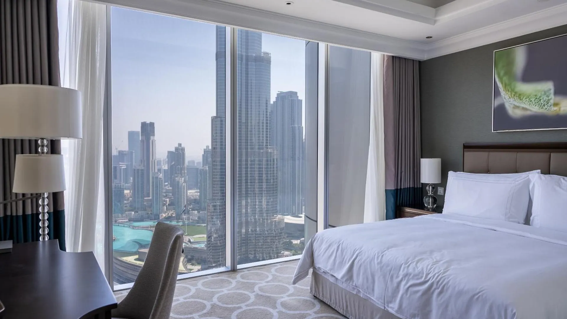 Apartment In Kempinski Boulevard Downtown Dubaj