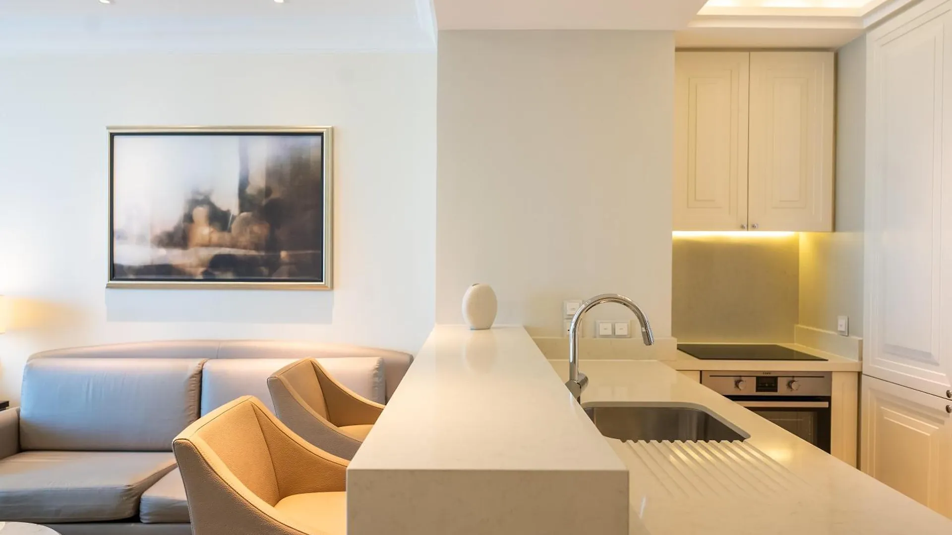 Apartment In Kempinski Boulevard Downtown Dubai 0*,  United Arab Emirates