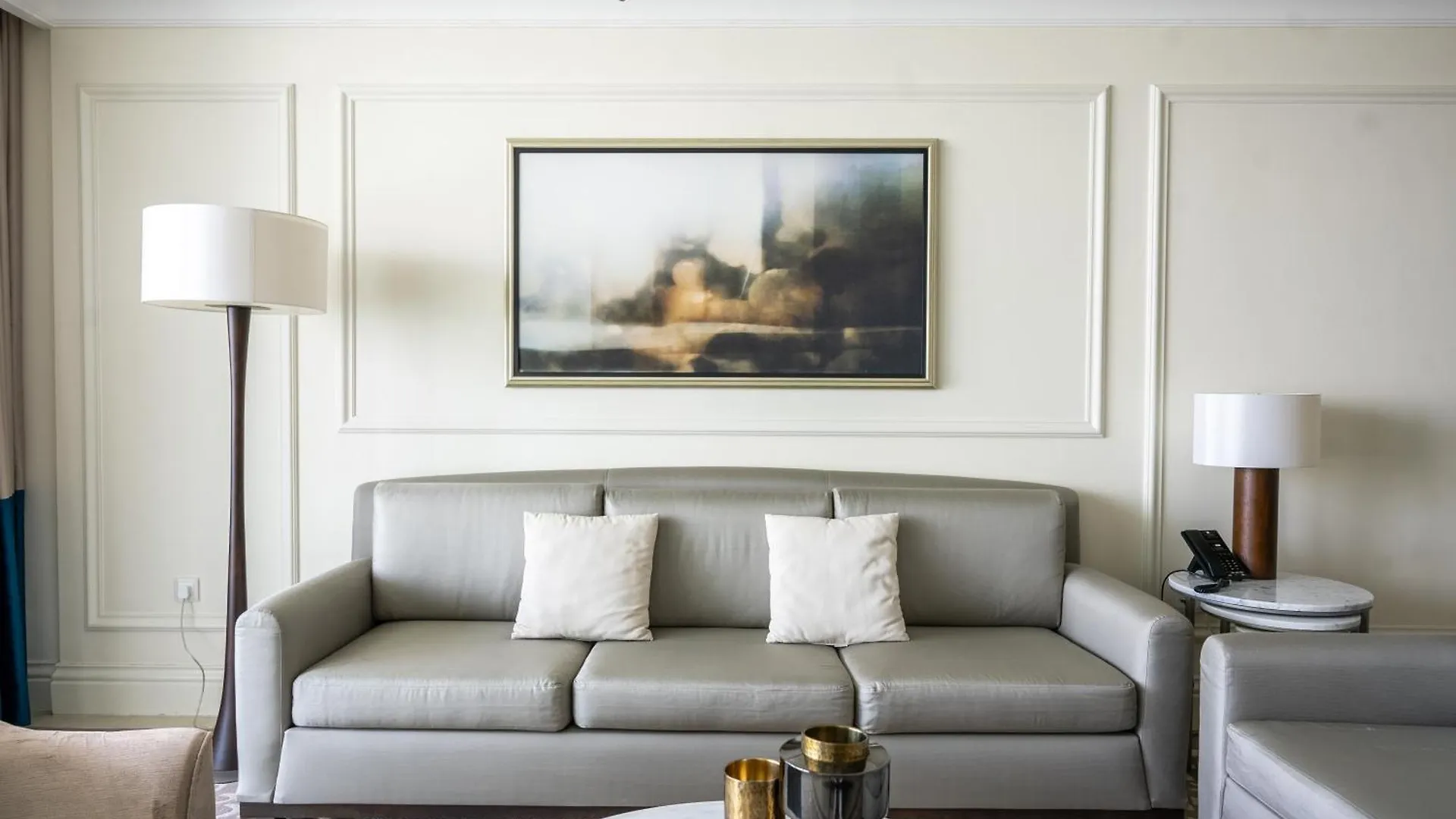 Apartment In Kempinski Boulevard Downtown Dubai United Arab Emirates